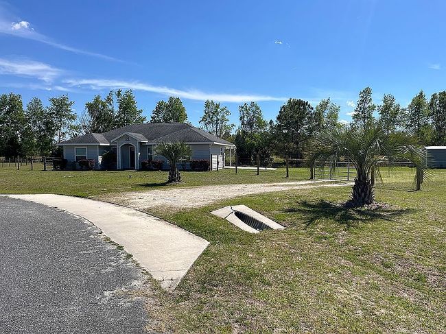 Additional photo 1 of property located at 9960 Se 13th Ct