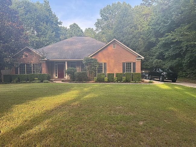 Photo of 163 Walking Stick Dr, Ellerslie, GA