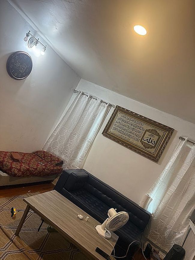 Image of 4301 Rhawn St