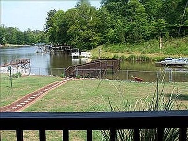 Photo of 16 Padlock Dr, Cross Hill, SC