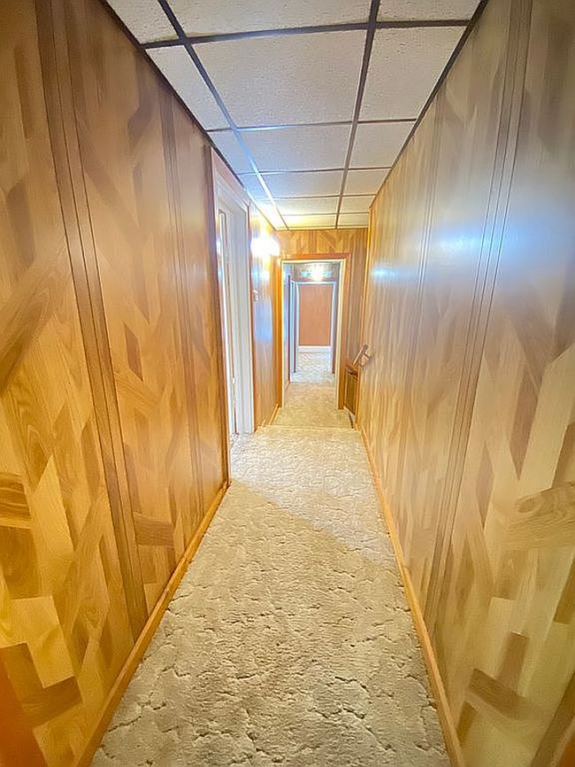 Photo of 300 S Pine St, Riceville, IA