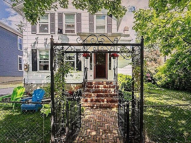 Photo of 9 Wood St, Canandaigua, NY