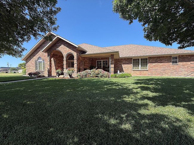 Photo of 1211 N Pearl St, Stratford, TX