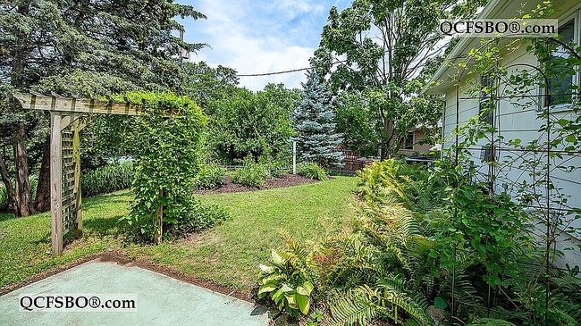 Photo of 2614 W 38th St, Davenport, IA