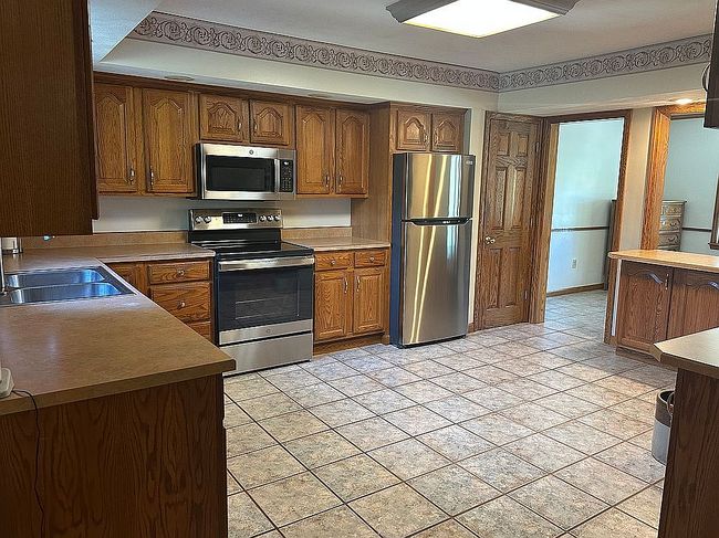 Photo of 182 Center Grange Rd, Aliquippa, PA