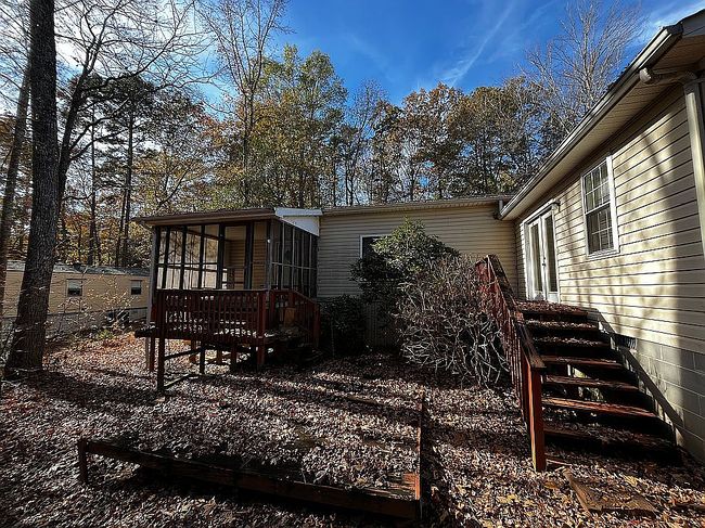 Photo of 878 Hawthorne Dr, Bracey, VA