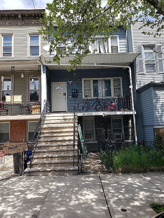 Image of 170 Claremont Ave