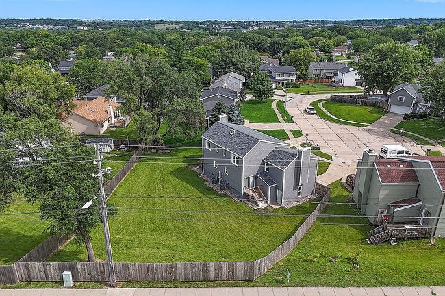 Photo of 1236 Forest Cir, Clive, IA