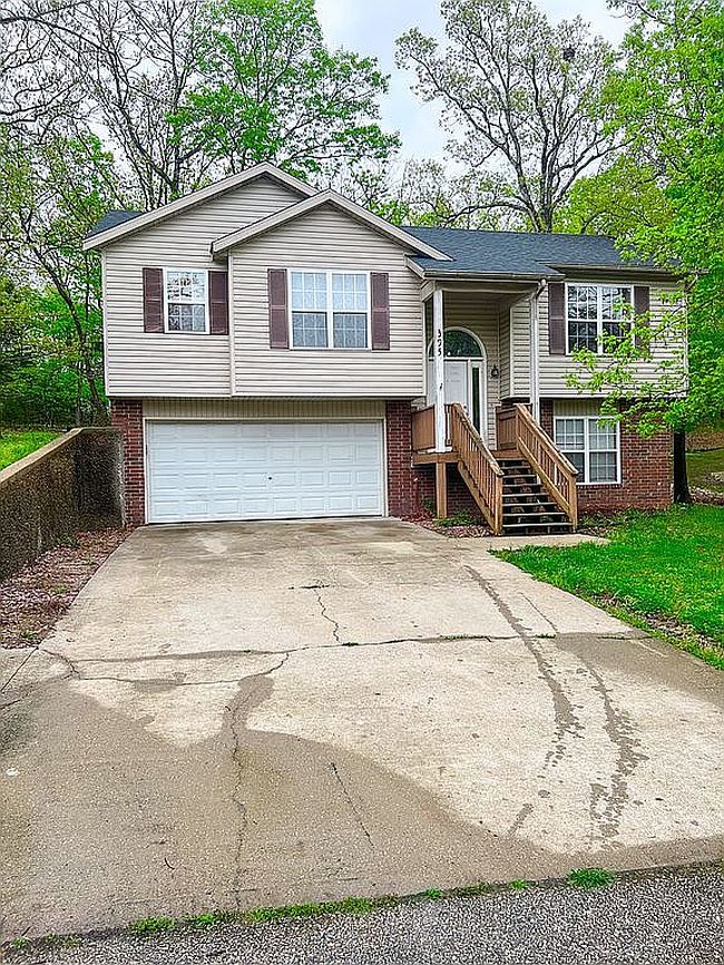 Photo of 395 Evergreen Dr
