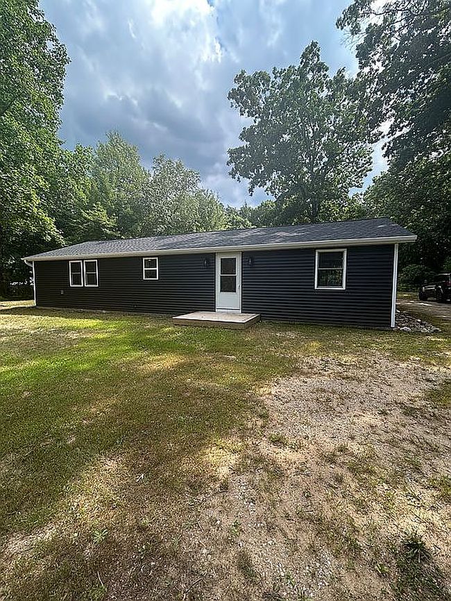 Photo of 10805 W Dickerson Lake Rd, Gowen, MI