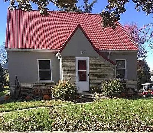 Photo of 405 Maple St N, Mabel, MN
