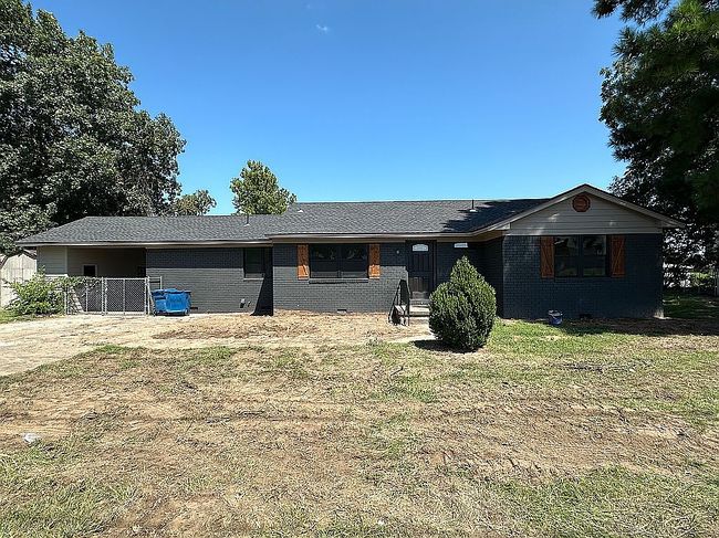 Photo of 2710 Hardy Springs Rd, Mcalester, OK