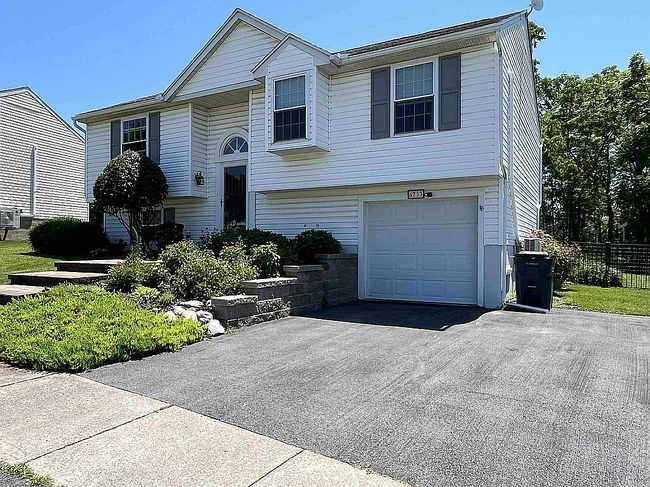 Photo of 5733 Lake Hill Dr, Romulus, NY