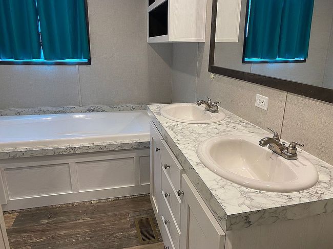 Image of 218 W Pompano