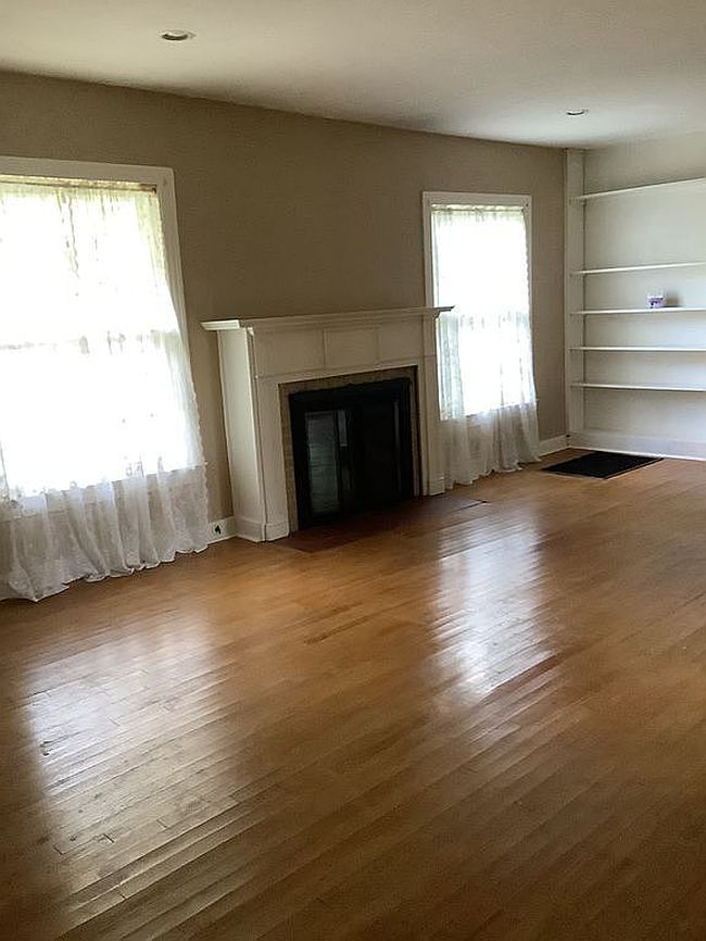 Additional photo 2 of property located at 2660 Long St