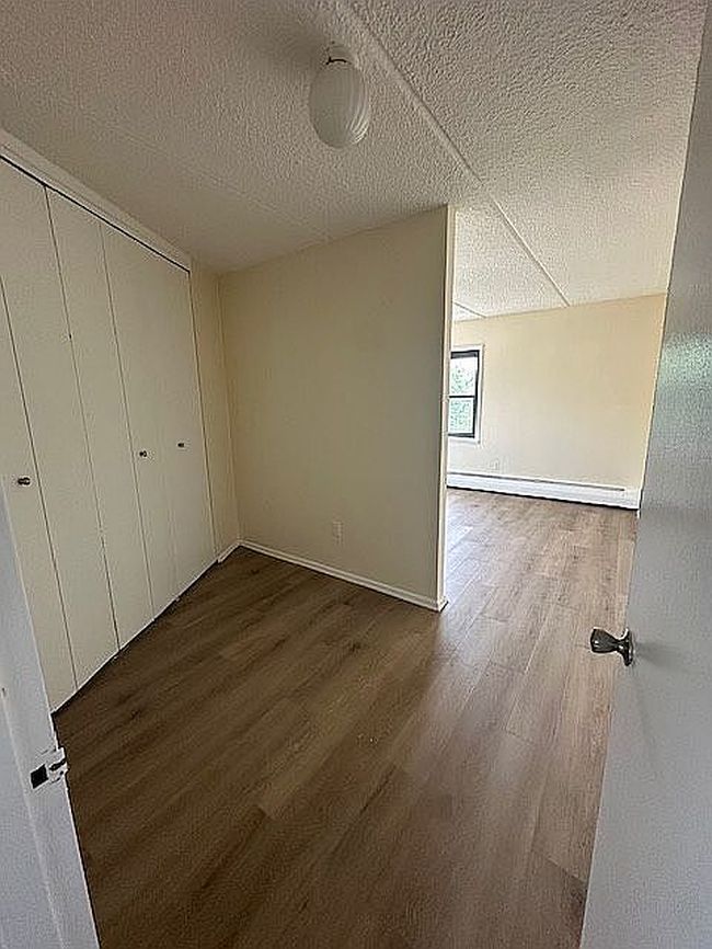 Additional photo 3 of property located at 145 Valentine Ln Apt 7H