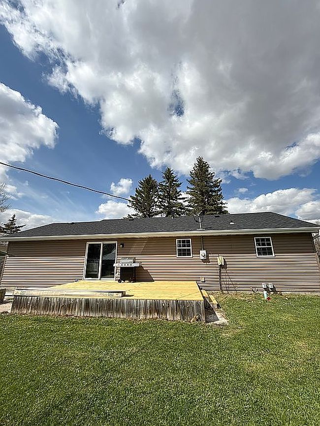 Image of 108 4th St N