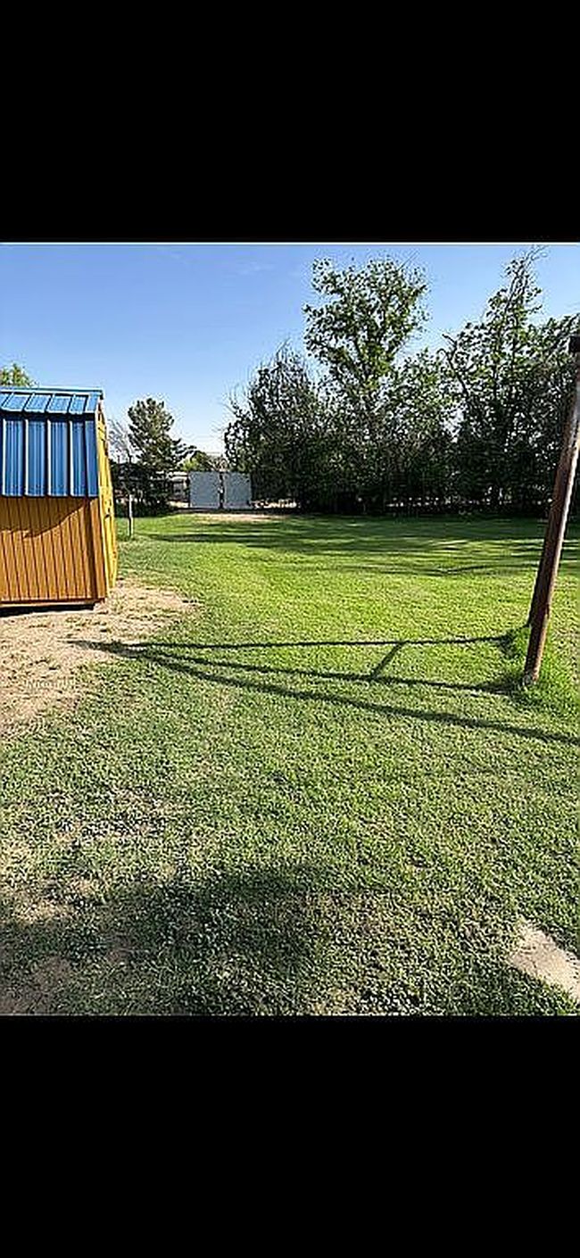 Image of 320 Stewart Dr