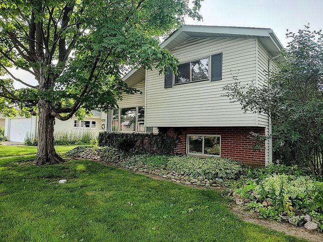 Photo of 495 W Myrick Ave, Addison, IL