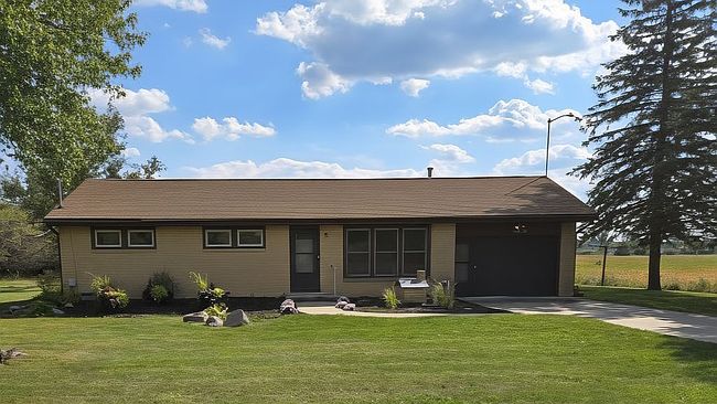 Photo of 3250 E Hubbard Rd