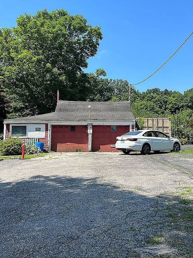 Additional photo 2 of property located at 176 Westville Avenue Ext