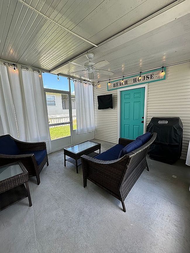 Image of 1219 Thomas Dr #166