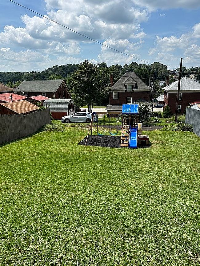 Photo of 914 Orchard Ave, Greensburg, PA