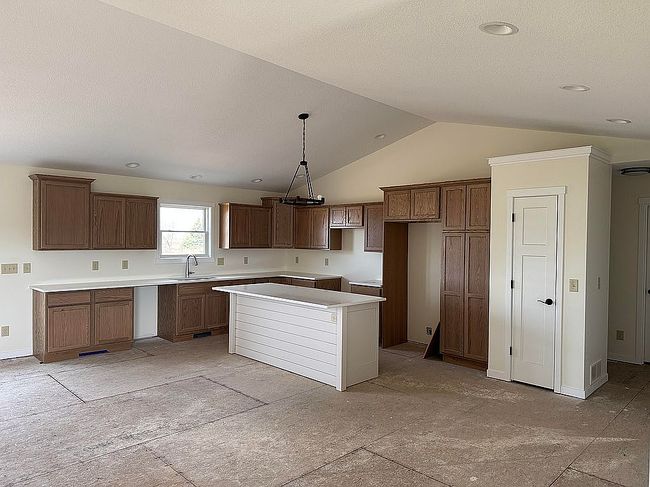 Image of 600 Riverking Rd