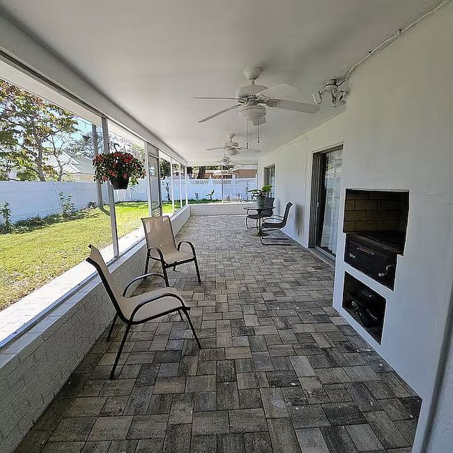 Photo of 1717 Faulds Rd S, Clearwater, FL