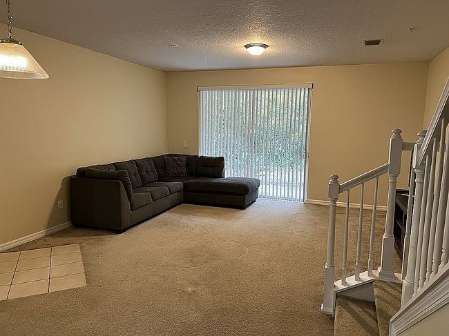 Additional photo 4 of property located at 10751 Regent Square Dr