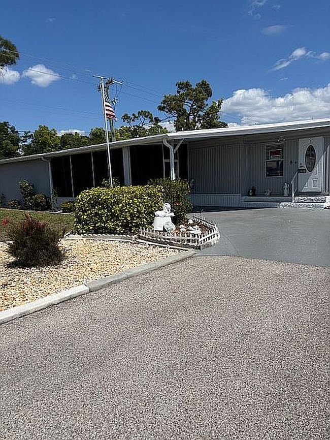 Image of 8 Dron Ct