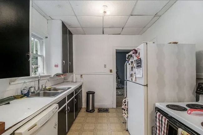 Image of 104 Ravinia St