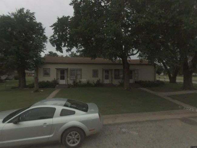 Photo of 302 W Avenue B, Attica, KS