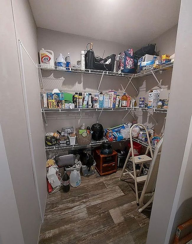 Image of 4023 Hillsboro Dr