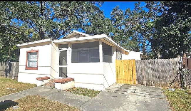 Image of 402 E Virginia Ave