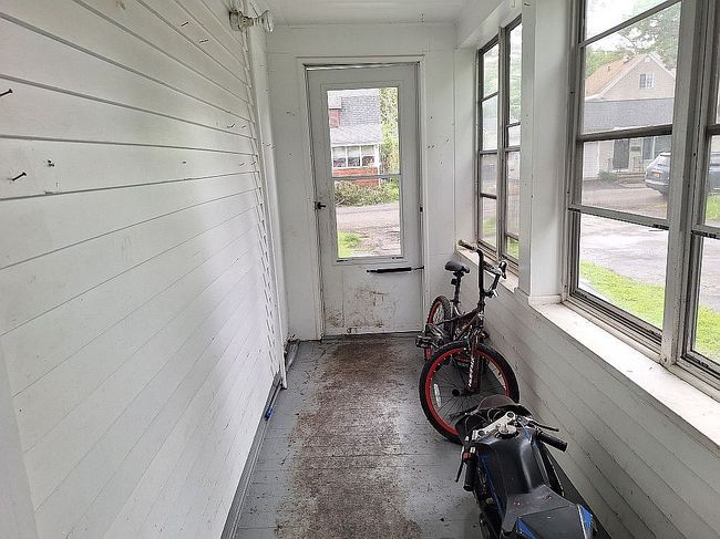 Image of 111 Bronson St