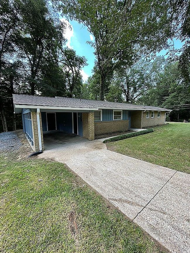 Photo of 4 Forest Hill Cir, Vicksburg, MS