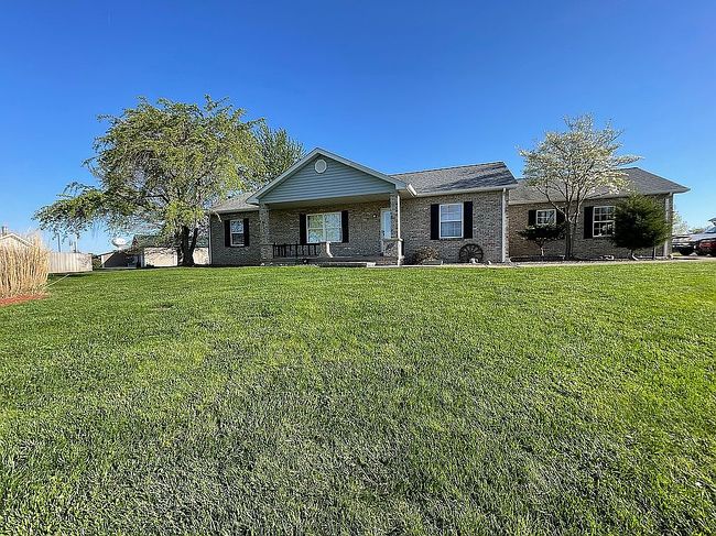 Image of 112 W Harrisonville Dr