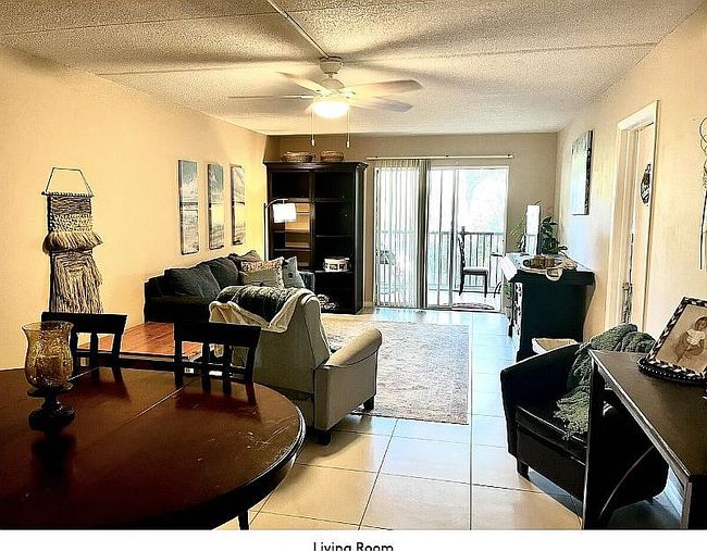Photo of 4435 1st St Ne Unit 210, Saint Petersburg, FL