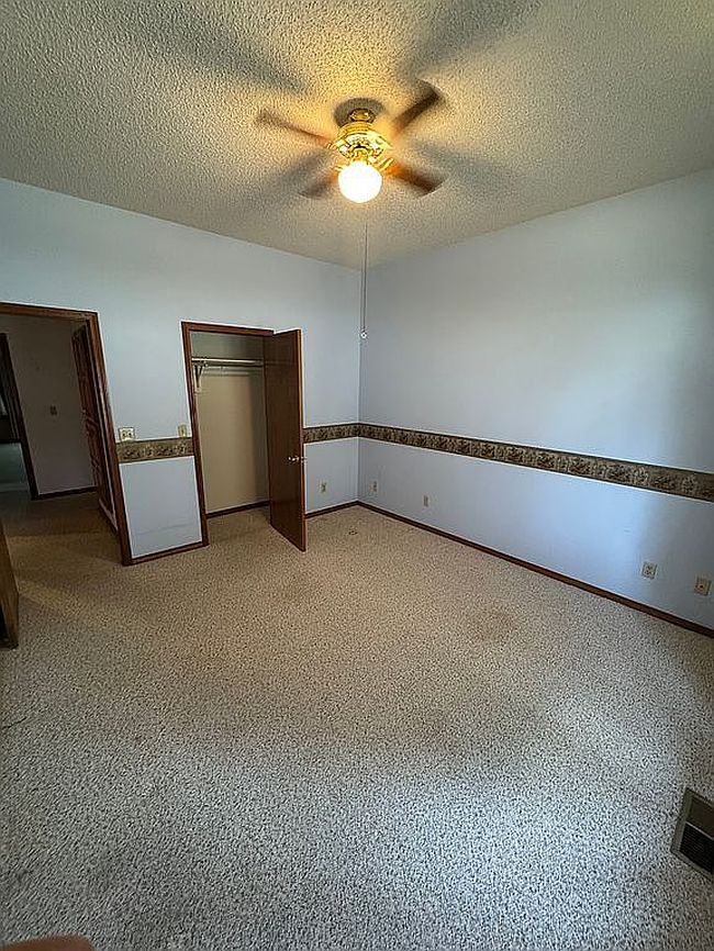 Photo of 3609 Poplar Dr, Joplin, MO