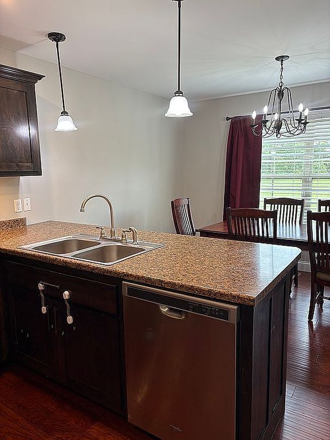 Image of 1574 Clemmons Rd