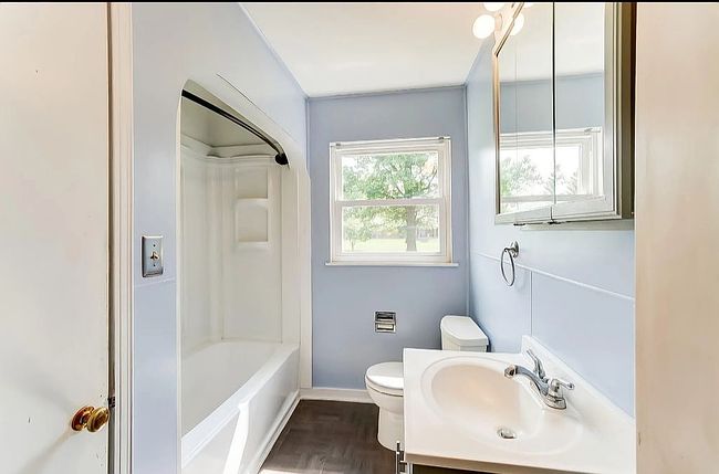 Image of 210 Ravenwood Dr