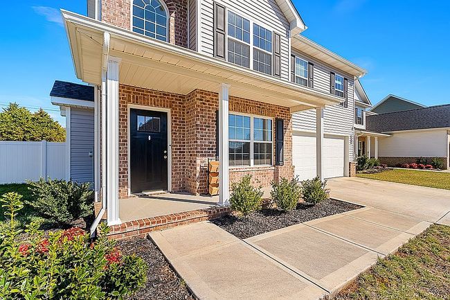 Photo of 4814 Stoneyhurst Ln, Knoxville, TN