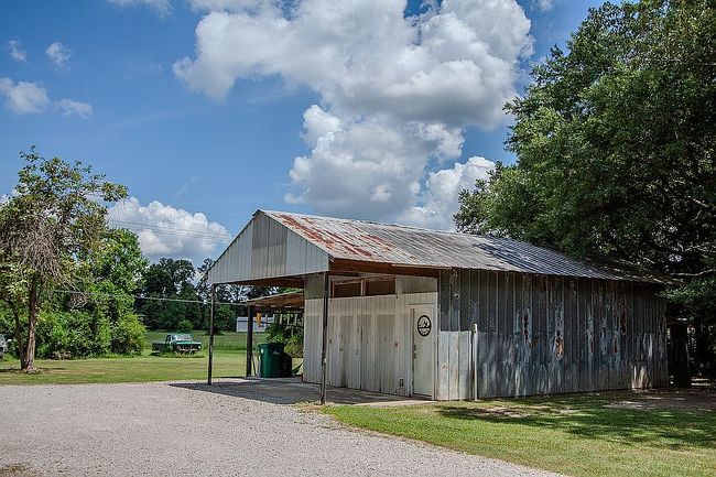 Photo of 8355 Harris Rd, Denham Springs, LA