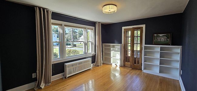 Photo of 10 Richmond Ave, Hoosick Falls, NY