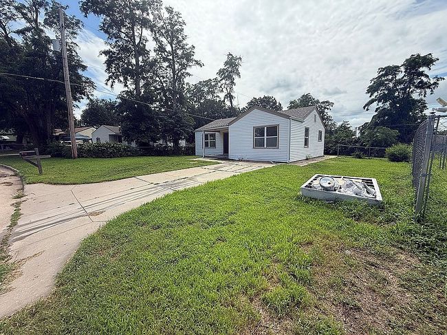 Photo of 2513 E 22nd St N, Wichita, KS