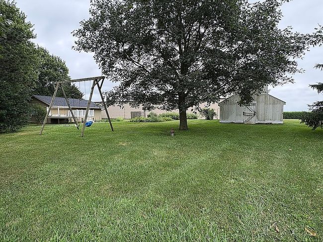 Photo of 1295 County Road 1600 E, Roanoke, IL
