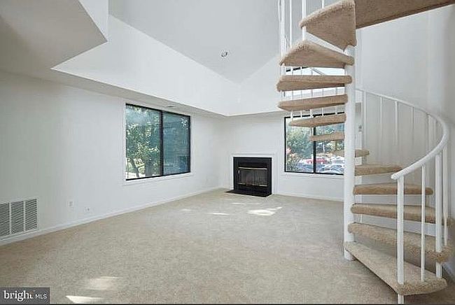 Preview of property located at 18442 Bishopstone Ct #257