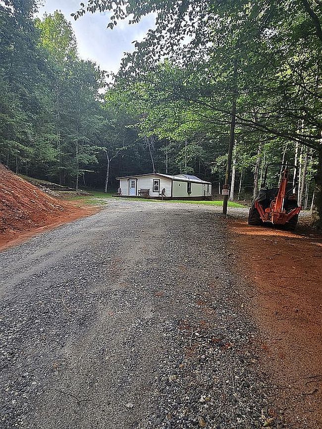 Photo of 215 Whitewater Rd