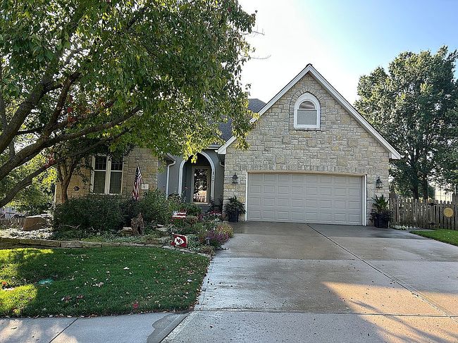 Photo of 117 Se Somerset Dr